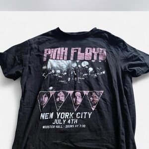 Pink Floyd Black Short Sleeve Tee Vintage Concert Design